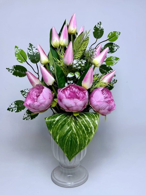 rozowy-bukiet-nagrobny-sztuczne-piwonie-tulipany-do-wazonu.jpg