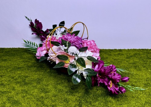 malinowa dalia kremowe dalie bladoróżowe anemony mieczyki róże nowoczesne stroiki ze sztucznych kwiatów stroik na cmentarz kwiaty na cmentarz złote serce wiązanka nagrobna dekoracja na pomnik Kwiaty pro masa betonowa polskie rękodzieło