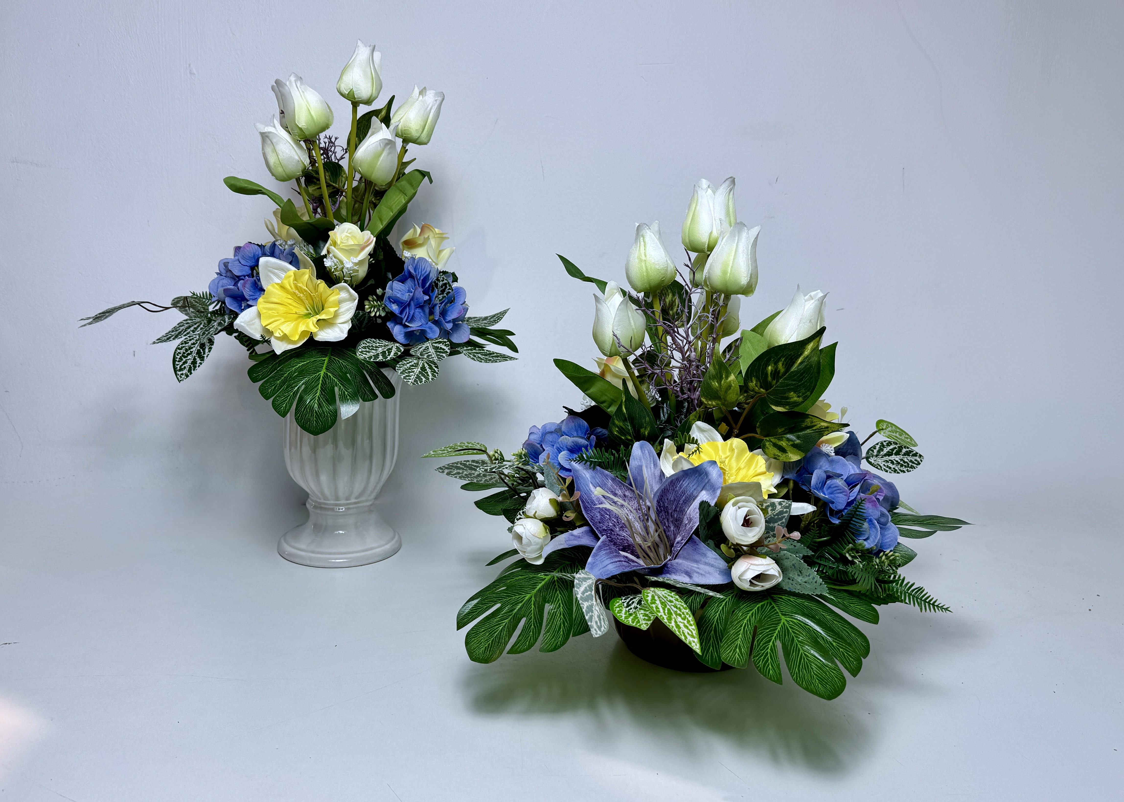 Wielkanocny komplet kwiatowy – Kremowa wiosna – tulipany, hortensje i lilie - stroik + bukiet na cmentarz